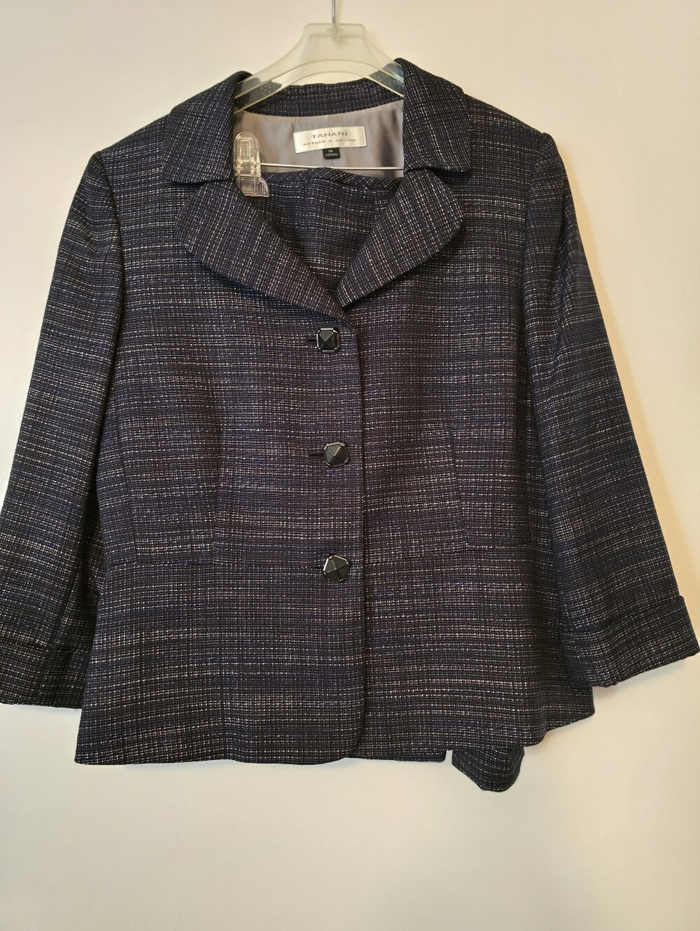 Tahari Arthur S. Levine Tweed Skirt Suit Set Pleated Navy Metallic Silver Size16